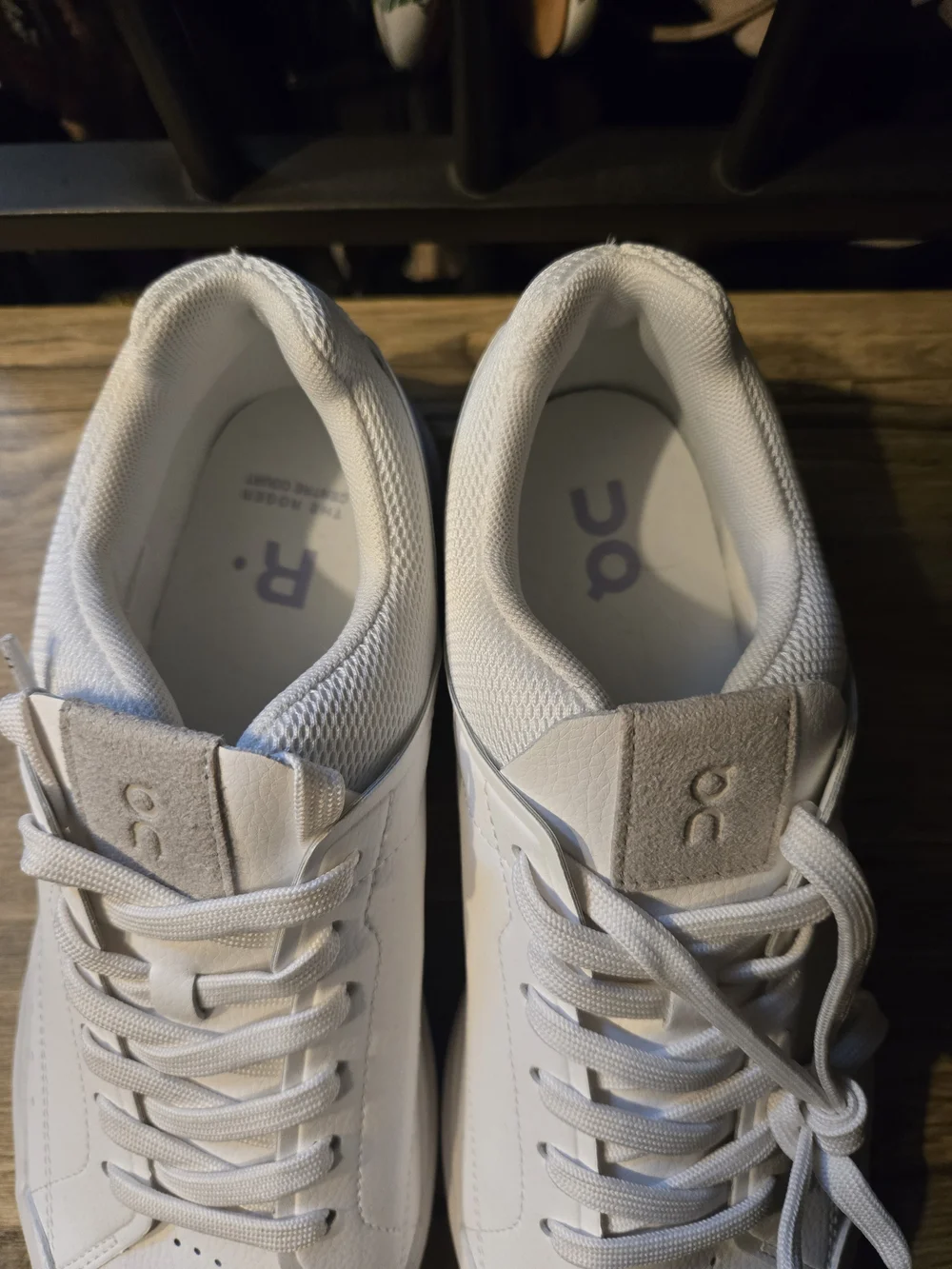 On Running Women’s White Low-Top Sneakers w/ Purple Accent Sz 10 New